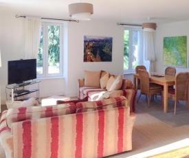 Val Rive - Sisley Apartment