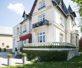 Villa 81