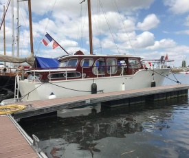 Yacht Sequana Deauville